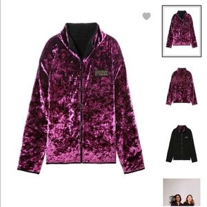 🚫🚫 SOLD🚫🚫Victoria’s Secret velvet Sherpa